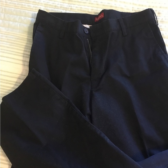 Merona men’s BLACK pants 32 x 30. 60% cotton 40% polyester.. Flat front - Picture 1 of 4